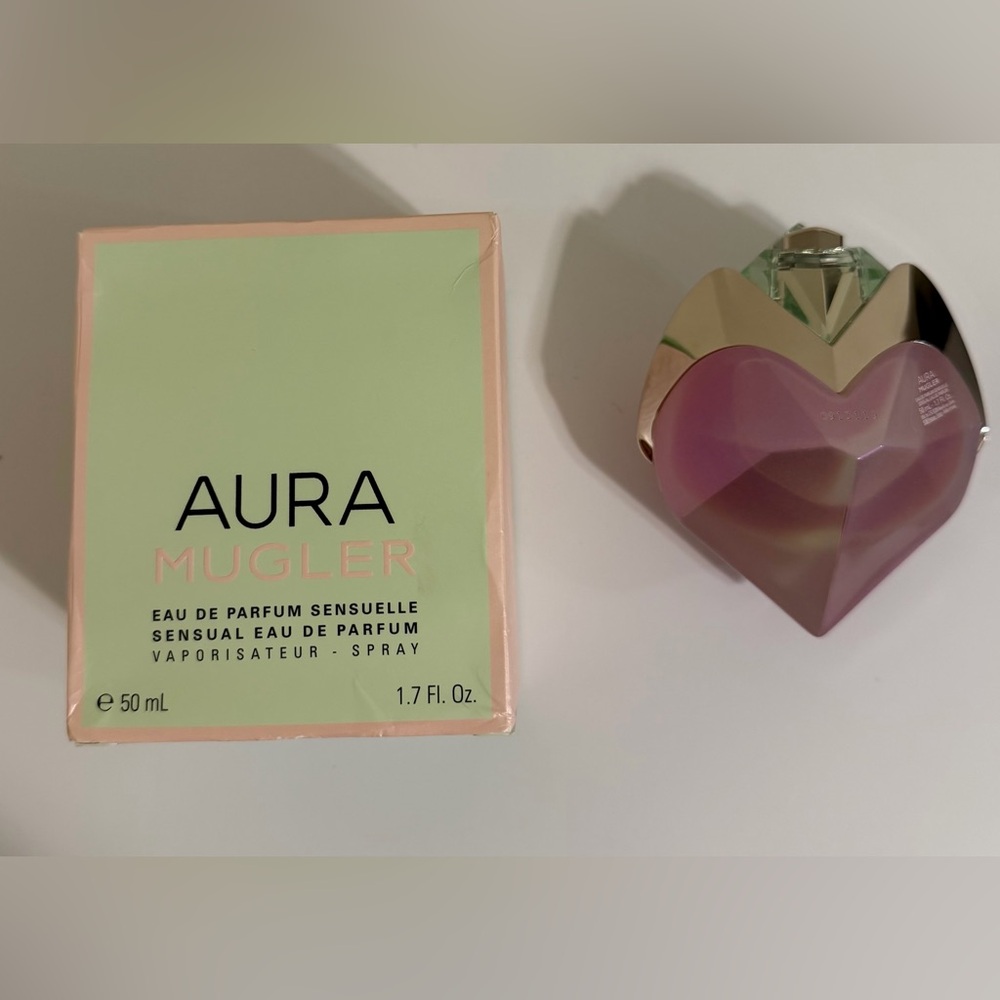Mugler Aura Eau de Parfum - Pink and Gold Heart
